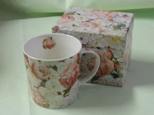 1 Porzellan Tassen Rosen Blumen Pracht 0,35l Becher Kaffeetassen PPD Letze Tee - Picture 1 of 6