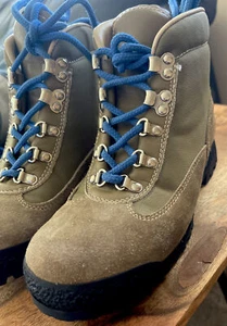 MERRELL Leather Hiking Mountaineering Engineer boots womens US 7 Minty - Picture 1 of 11