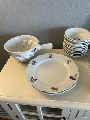 Vintage Cordon Bleu BIA Strainer, Dessert Bowls (10) Plates (2) Fruit Design - Image 1 of 4