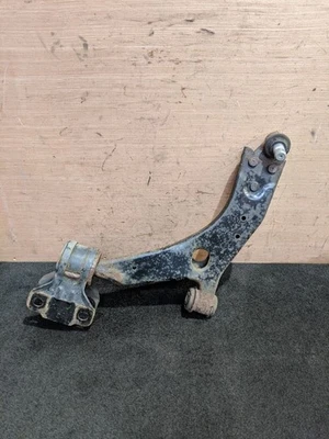 VOLVO V40 MK3 D3 N/S PASSENGER SIDE LEFT FRONT CONTROL ARM - Image 1 of 3