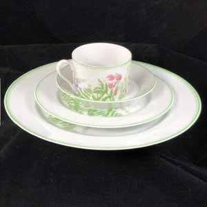 Very Nice FITZ & FLOYD Country Garden 4 Piece Place Setting - Picture 1 of 7