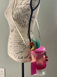NUOVA borsa a tracolla Betsey Johnson 5 O' Clock da qualche parte strass rosa cocktail - Foto 1 di 18