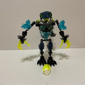 LEGO Bionicle Shadow Horde Storm Beast 71314 Complete with Both Masks