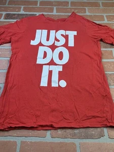 The Nike Tee Youth Boys Shirt Extra Large Red Athletic Cut Short Sleeve T-Shirt - Picture 1 of 14