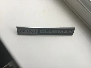 CLASSIC MINI CLUBMAN BOOT BADGE WITH 3 PINS - Picture 1 of 3