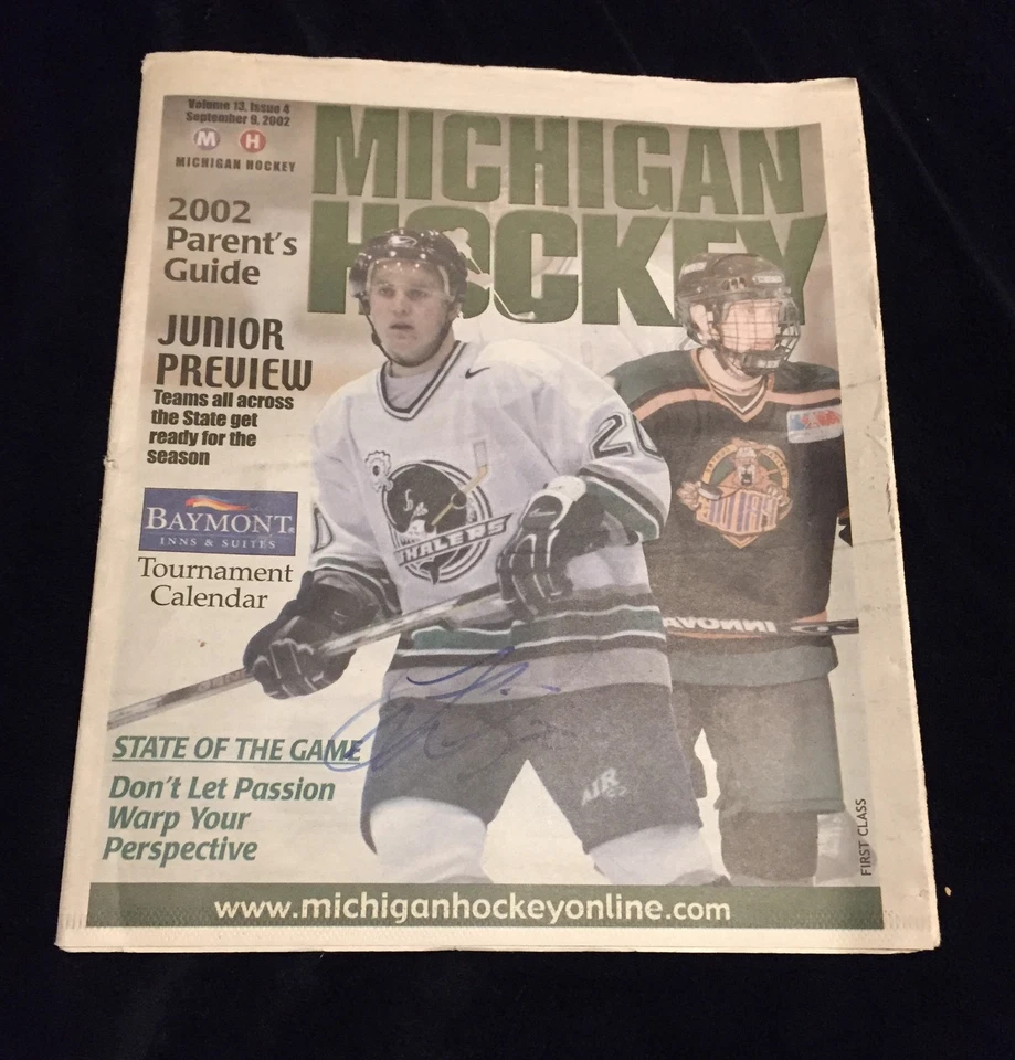 Chaquetas azules firmadas por James Wisniewski revista de hockey de Michigan Plymouth Whalers Foto 1 de 1