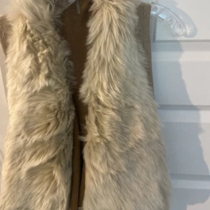 Sioni Studio Faux Fur Vest L/XL Boho Festival - Picture 1 of 10