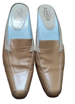TODS womens 38/7 tan kitten heeled semi pointy mules - Image 1 of 4