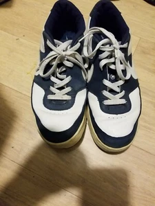 Nike 20 Twenty Men's Size 10 Shoes Blue/White 040406 Pre-owned - Picture 1 of 6