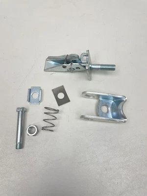 TITAN 4358400 LEVER LOCK BALL LATCH ASSEMBLY MARINE BOAT - Image 1 of 4