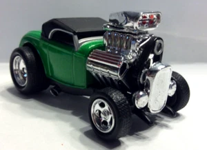 Muscle Machines 1932 Ford Roadster 1/64 DIECAST -- 32 STREETROD BLOWER - Picture 1 of 4