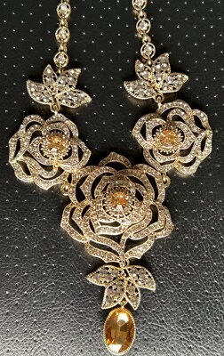 Collar Floral Antiguo Tono Dorado Cristal Marrón y Blanco Colección JTV Off Park Foto 1 de 4