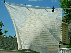 LACE TABLECLOTH --Ecru--60 x 70" Floral Design-- Excellent--Vintage - Picture 1 of 2