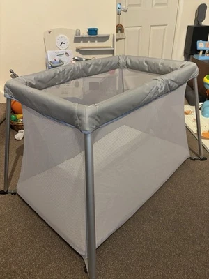 Venture AirPod Baby and Toddler Travel Cot - Image 1 of 4
