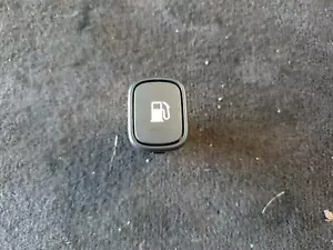 HOLDEN VOLT FUEL DOOR BUTTON 25984503 #19595 - Picture 1 of 5
