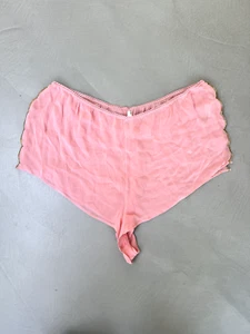 Anthropologie Gold Scallop-Trim Pyjama Shorts. Pink/Coral/Gold. Large. RRP £40 - Picture 1 of 4