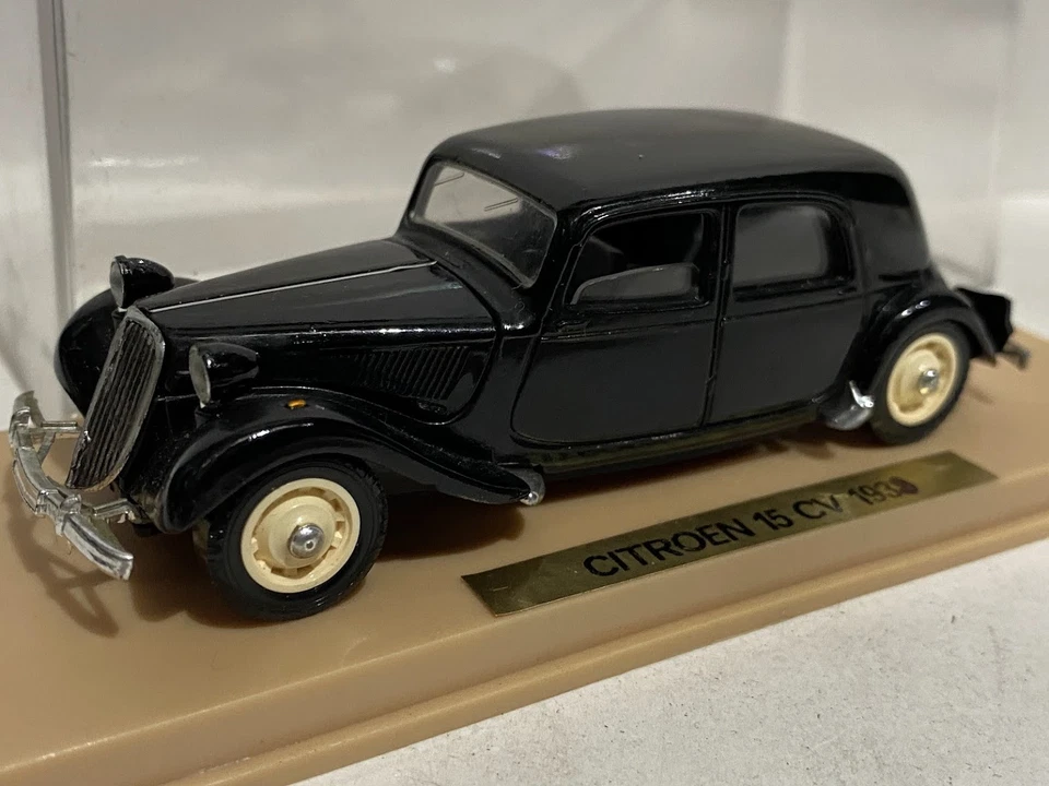 SOLIDO Citroen 15Cv 1938 1:43 Auto diecast - Immagine 1 di 4
