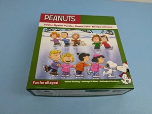 Snoopy Peanuts Gang Puzzle Pattinaggio Invernale 100 Pezzi Jigsaw Factory US Nuovo 11X15" - Foto 1 di 7