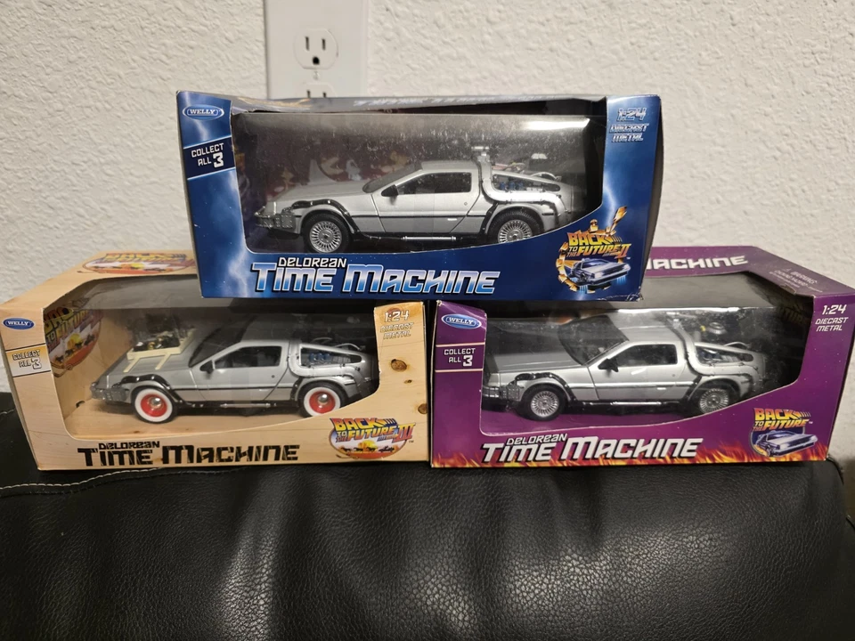 WELLY ALL Back to The Future I II & III DeLorean Time Machine 1:24 Scale Diecast - Image 1 of 1