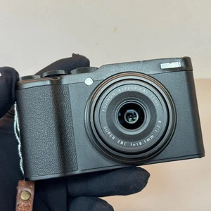 Cámara digital Fujifilm Fuji XF10 24,2 MP Bluetooth con accesorios negra - Imagen 1 de 6