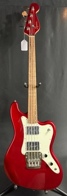 Bajo Squier Paranormal Rascal de 4 cuerdas acabado rojo manzana caramelo (837) Foto 1 de 4