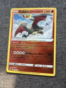 Radiant Charizard 020/159 - Corona Zenith Radiante Raro - Juego de cartas coleccionables Pokémon (casi nuevo) - Imagen 1 de 2