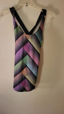 Sujetador deportivo Active Old Navy S para mujer espalda cruzada superior busto almohadillas se pueden quitar 24 Foto 1 de 4