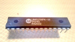 UM61256FK-15   UMC  256K SRAM ( 32K x 8 )   DIP28 - Picture 1 of 1