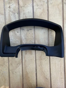 2004-2012 Chevy Colorado Speedometer Instrument Gauge Cluster Cover Trim Bezel - Bild 1 von 6