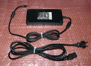 DELL Precision Netzteil ADP-240AB D GA240PE1-00 DP/N 0FWCRC 19,5V - 12,3A - 240W - Imagen 1 de 5