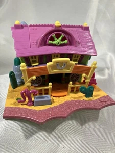 Polly Pocket Pferdehaus Spielset Western Saloon - Bild 1 von 4