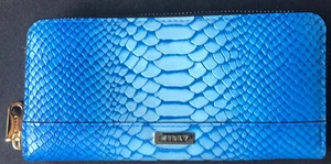 MILLY Blue Snakeskin Pattern Zippered Clutch Purse - Picture 1 of 6