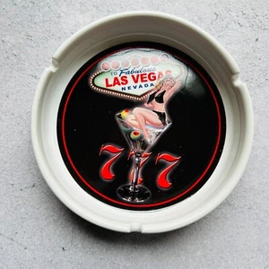 Cenicero de cerámica Las Vegas Pinup Girl Casino 777 5" - Imagen 1 de 5