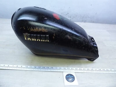 1983 Yamaha XV500 Virago Y449) black gas petrol fuel tank with emblems  Foto 1 de 4