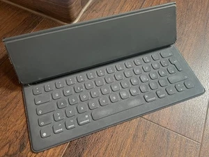 Apple Smart Keyboard Tastatur für iPad Pro 12.9 1.+2. Gen (A1636) - Bild 1 von 3