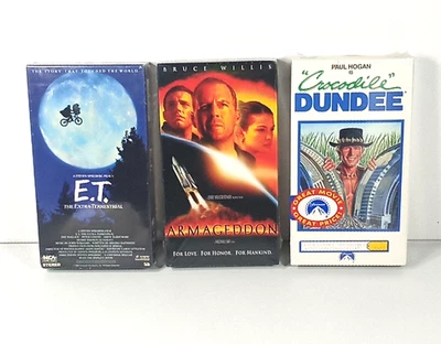 Lot Of 3 Factory Sealed VHS ET 1988  Crocodile Dundee 1986 Armageddon 1997 Foto 1 de 4