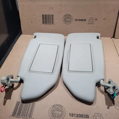 PAR de para-sol Volvo XC70 2002 2003 2004 cinza iluminado FRETE GRÁTIS!!! - Imagem 1 de 4