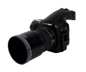Phase One 645df Camera Body + Schneider 150mm f3.5 LS Lens - Case and Cables - Picture 1 of 19