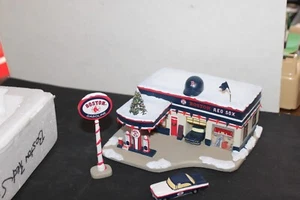 2008 Hawthorne Village Boston Red Sox Christmas Service Station Gas - Picture 1 of 8