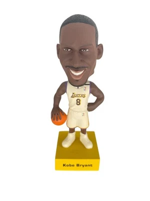 2003 Upper Deck Kobe Bryant Los Angeles Lakers #8 Bobblehead – Edição Limitada - Imagem 1 de 4