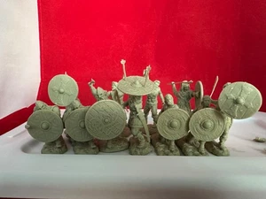 LOT NEUF EINAR ET VIKINGS GRIS/VERT 11 FIGURINES ET PIÈCES DÉTACHÉES - Photo 1 sur 15