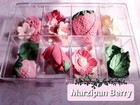 Marzipanrosen/blumen Tortendeko Box Hochzeit,Taufe,Geburtstag Berry MARZIPAN