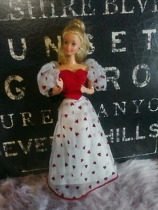 Barbie bambola LOVING YOU HEARTS vestito vintage 1983 anni 80 superstar san valentino - Foto 1 di 6