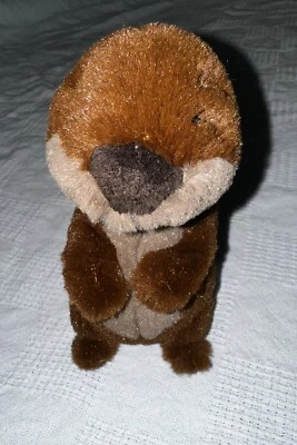 Peluche Disney Store Finding Dory Brown Otter 9 pulgadas Foto 1 de 4