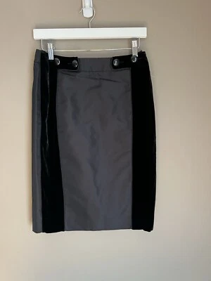 NUEVO CON ETIQUETAS $324.00 FALDA LÁPIZ MAGASCHONI NEGRA SEDA Y TERCIOPELO TALLA 2 Foto 1 de 4