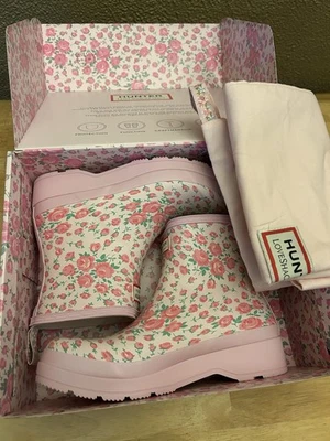 8 码 - Hunter x LoveShackFancy 女式游戏短雨靴玫瑰心形新品 — 第 1/4 张图片