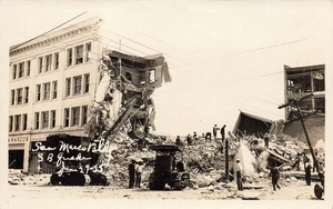 LP44 Santa Barbara California San Marco Building 1925 Earthquake RPPC Postcard - Picture 1 of 2