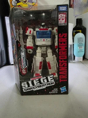 Transformers Siege Ratchet Figure War for Cybertron Trilogy Exclusive New Sealed - Image 1 of 4