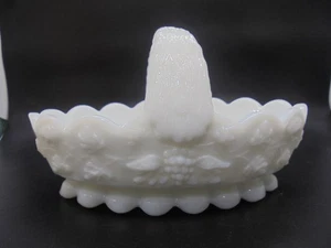 Westmoreland Milk Glass Grape Pattern Dish - Picture 1 of 8