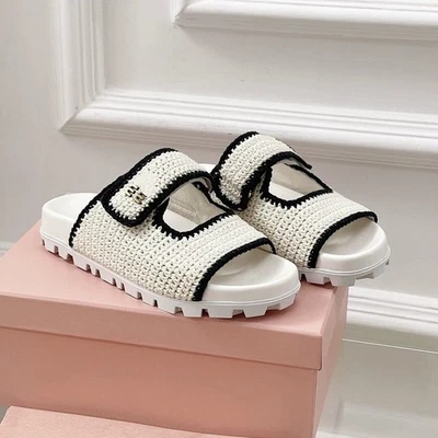 Mujer MM Color A Juego Verano Nuevas Zapatillas Gruesas Parte Inferior Antideslizante Cuero Geniales Foto 1 de 4